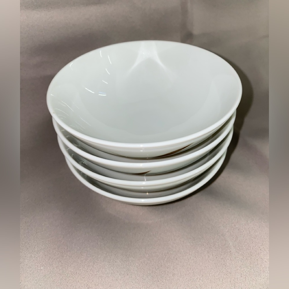 Set of 4 Porcelain Japanese Rice
Bowls - Picture 8 of 8